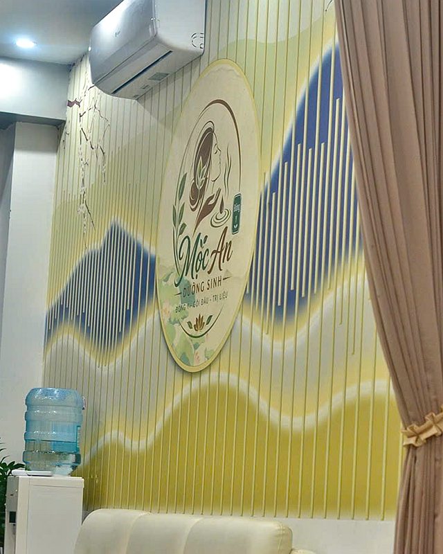 Logo Mộc An Dưỡng Sinh trên tường